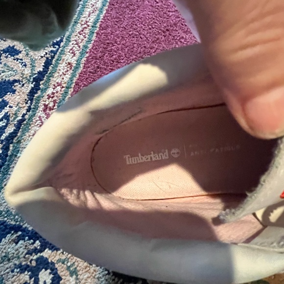 Timberland Women's Cream Boots with Pink Laces - Picture 12 of 12